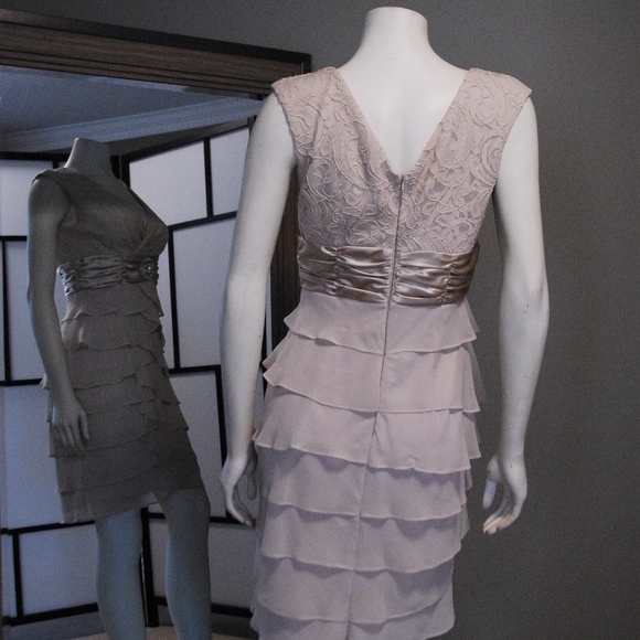 Formal evening dress - Picture 3 of 4